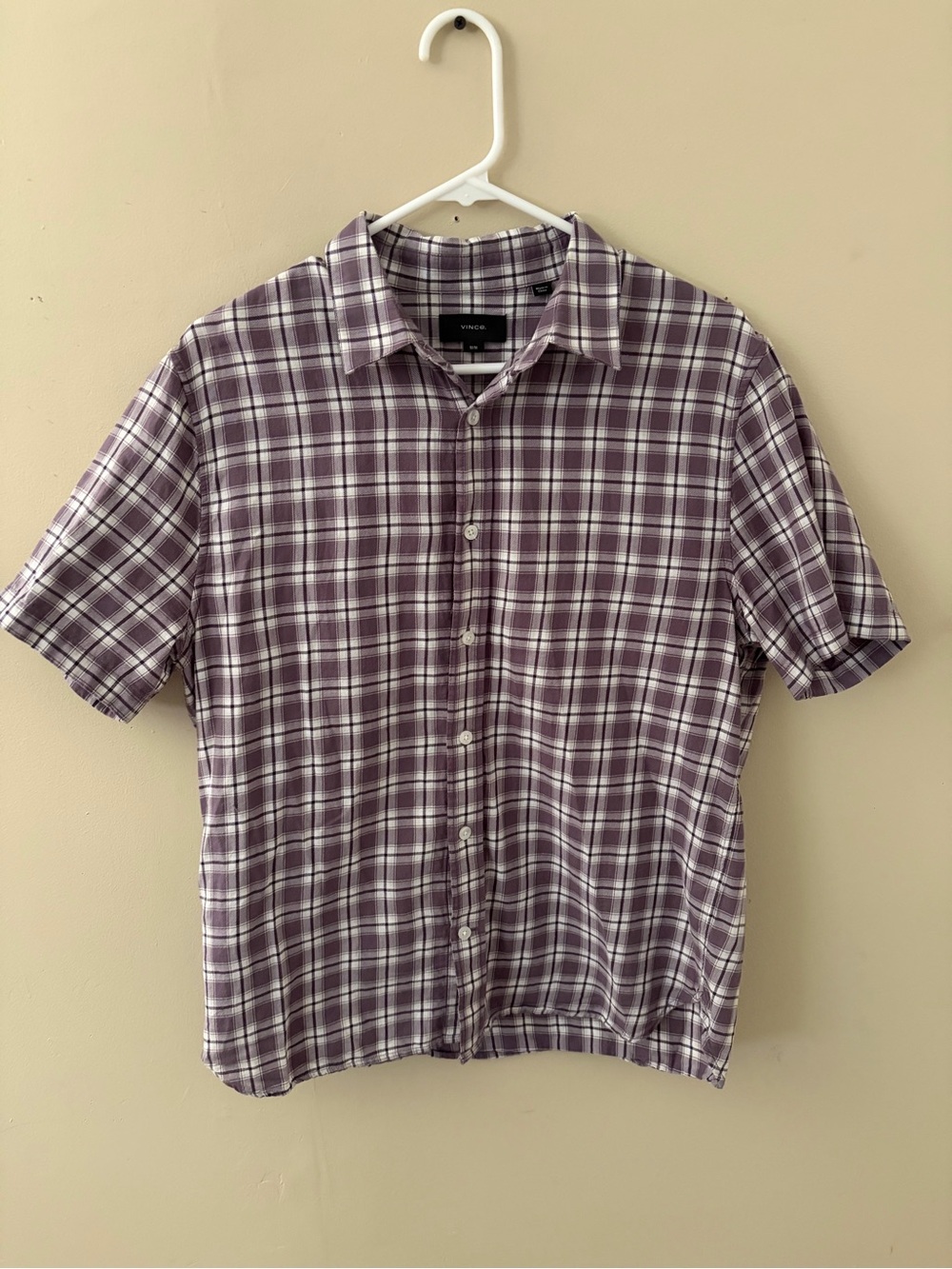 Vince Men’s Short Sleeve Plaid Button-Down Shirt in Purple and White M